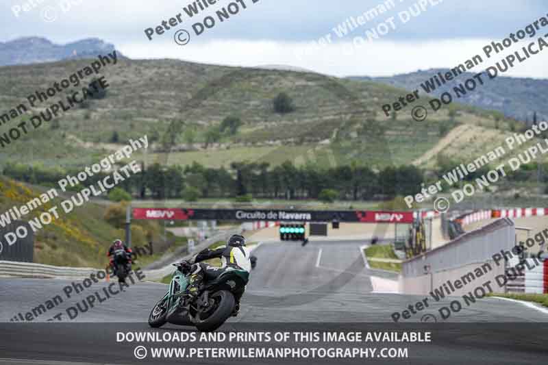 cadwell no limits trackday;cadwell park;cadwell park photographs;cadwell trackday photographs;enduro digital images;event digital images;eventdigitalimages;navarra;no limits trackdays;peter wileman photography;racing digital images;trackday digital images;trackday photos